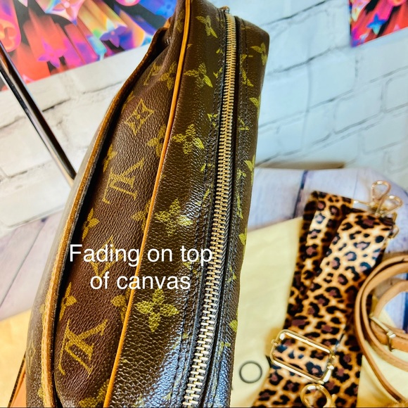 Louis Vuitton Compiegne 28 crossbody bag with straps and bag charm dust bag - Picture 4 of 16